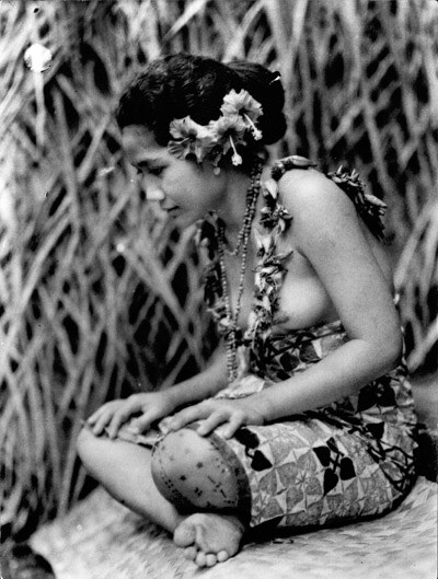 The village virgin (taupo) with traditional tattoos, Samoa