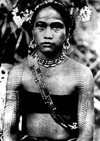 Tattooed Igorot woman