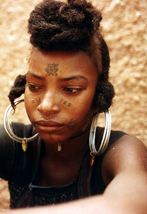 African tribal makeup Whats behind the face paint  Al Arabiya English